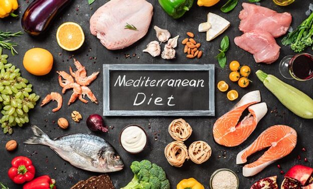 Μεσογειακή διατροφή: Ξεκλειδώνοντας τα μυστικά της υγείας και της μακροζωίας