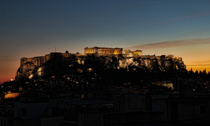 Οι πιο όμορφες νυχτερινές βόλτες στην Αθήνα