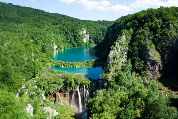 Plitvice: Οι ανεπανάλητες λίμνες της Κροατίας