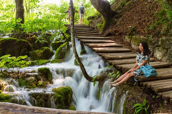 Plitvice: Οι ανεπανάλητες λίμνες της Κροατίας